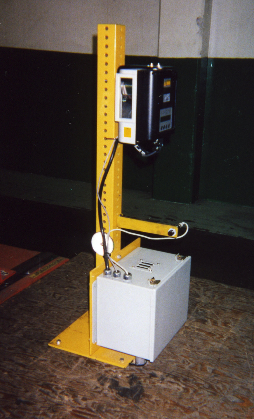 Computerized Unit Load Strapping System